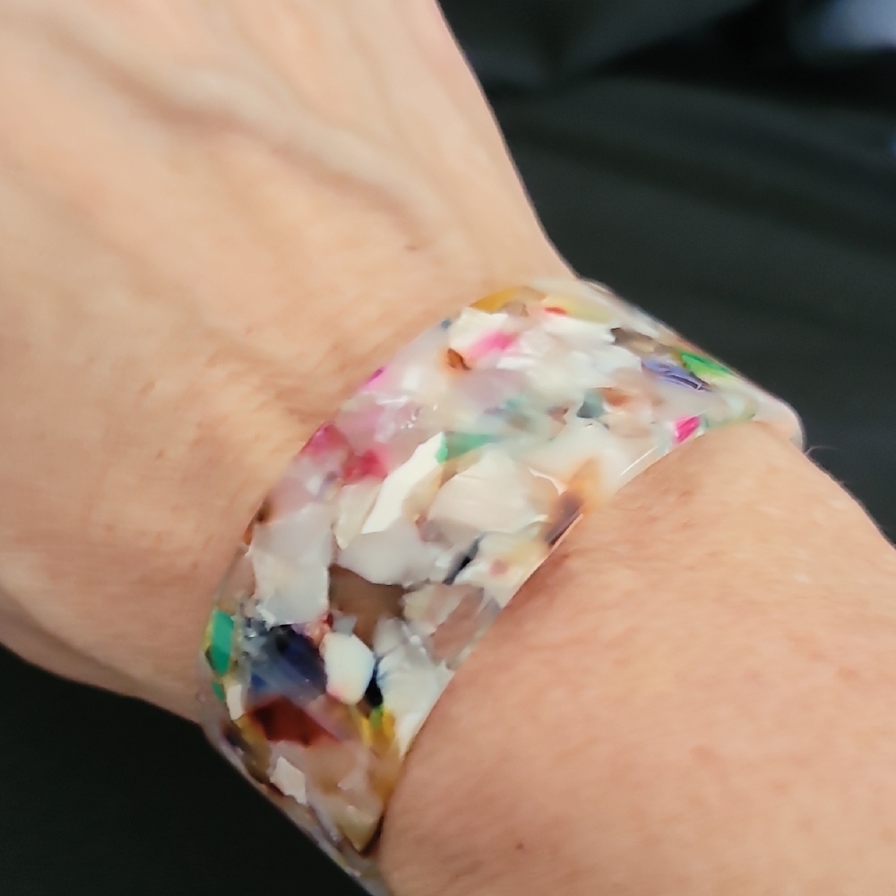 Source Unknown Multicolor Resin Bracelet